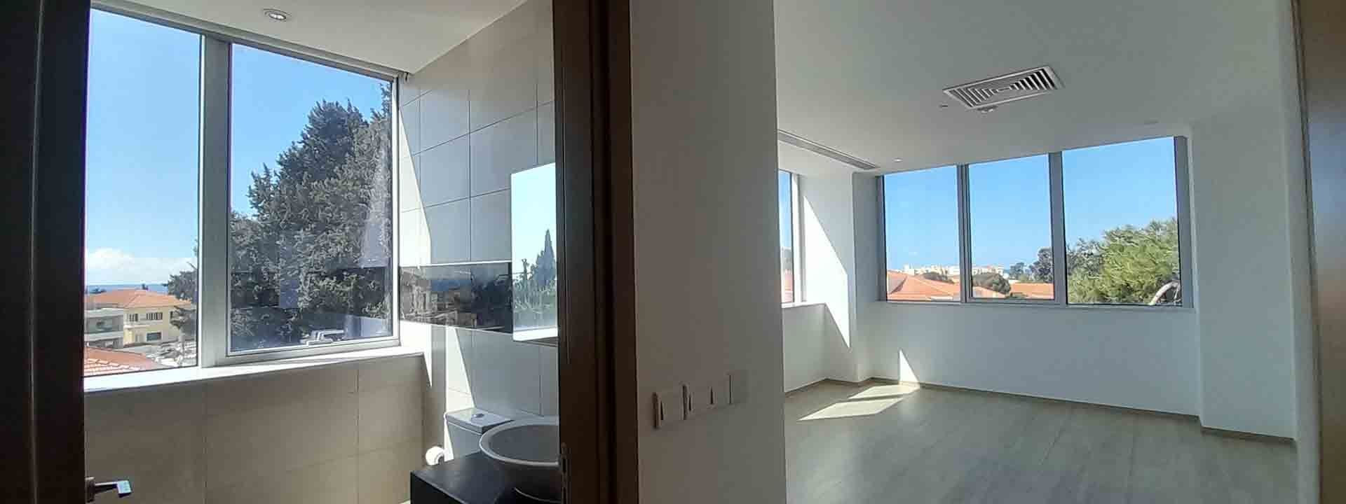 Mieszkanie 3 pokoi 179 m² Pafos, Cypr
