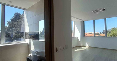 Three bedroom apartment in the heart of Paphos -