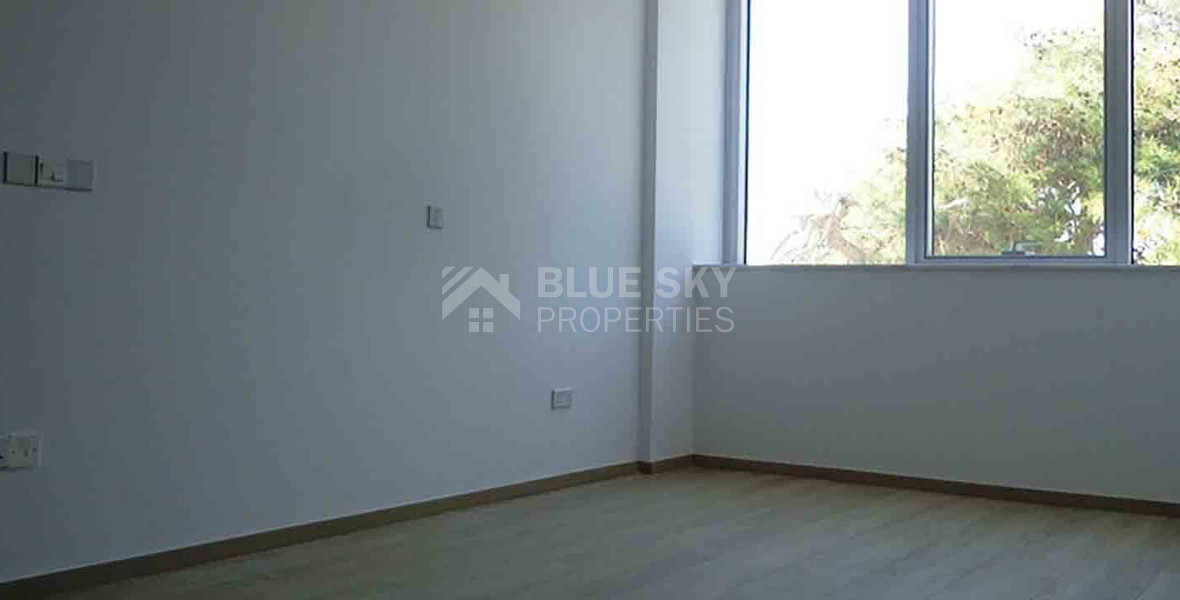 Three bedroom apartment in the heart of Paphos -