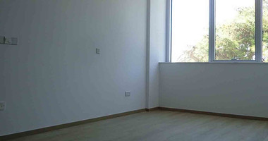 Three bedroom apartment in the heart of Paphos -