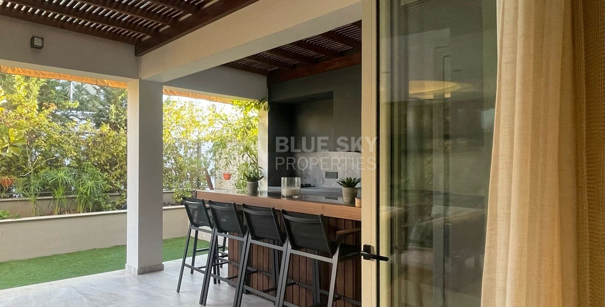 SALE: LUXURY HOUSE 3 BEDROOMS & 3 BATHROOMS WITH GARDEN IN PAPAS AREA OF LIMASSOL