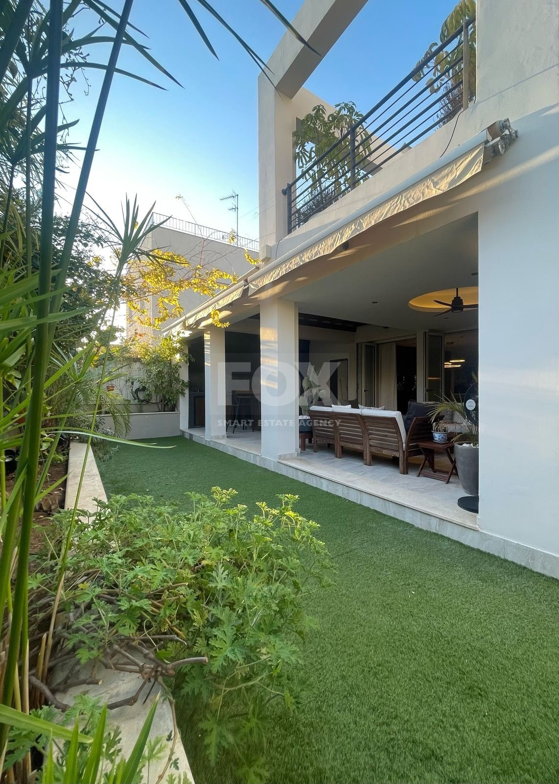 SALE: LUXURY HOUSE 3 BEDROOMS & 3 BATHROOMS WITH GARDEN IN PAPAS AREA OF LIMASSOL