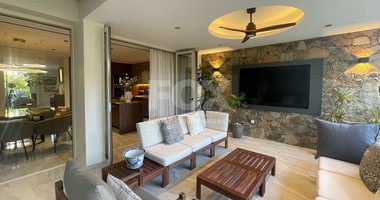 SALE: LUXURY HOUSE 3 BEDROOMS & 3 BATHROOMS WITH GARDEN IN PAPAS AREA OF LIMASSOL