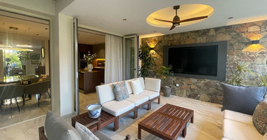 SALE: LUXURY HOUSE 3 BEDROOMS & 3 BATHROOMS WITH GARDEN IN PAPAS AREA OF LIMASSOL