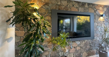 SALE: LUXURY HOUSE 3 BEDROOMS & 3 BATHROOMS WITH GARDEN IN PAPAS AREA OF LIMASSOL