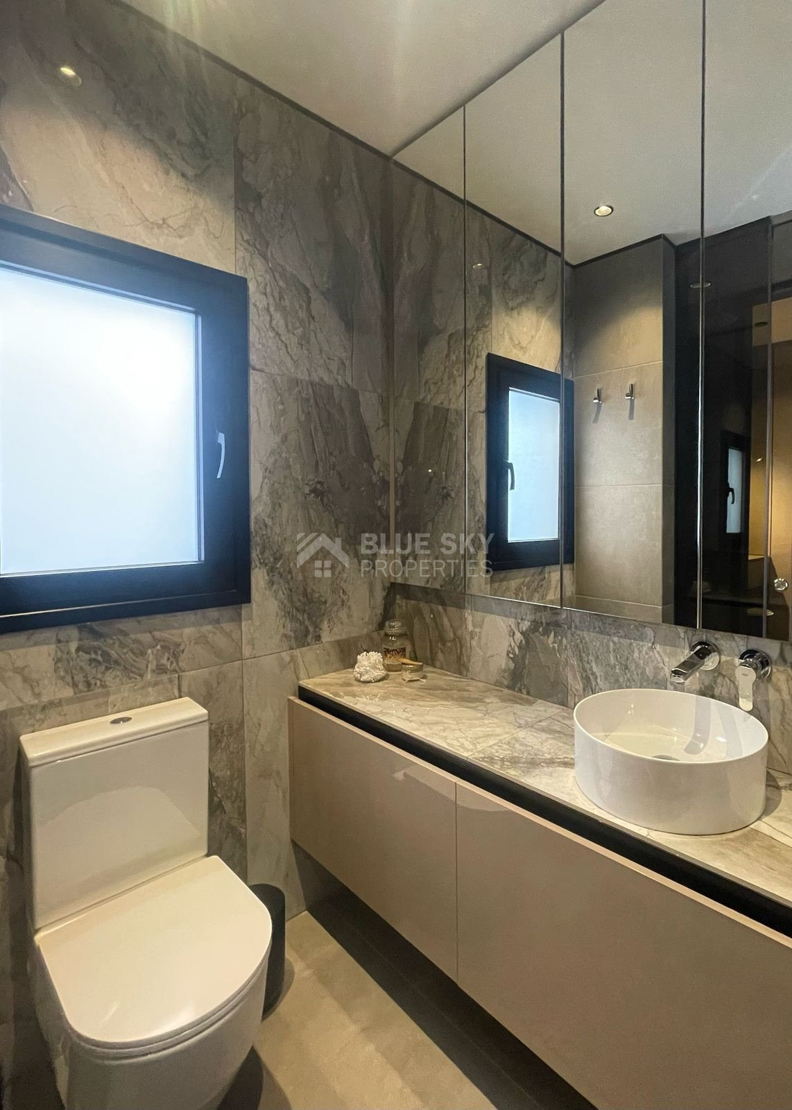 SALE: LUXURY HOUSE 3 BEDROOMS & 3 BATHROOMS WITH GARDEN IN PAPAS AREA OF LIMASSOL