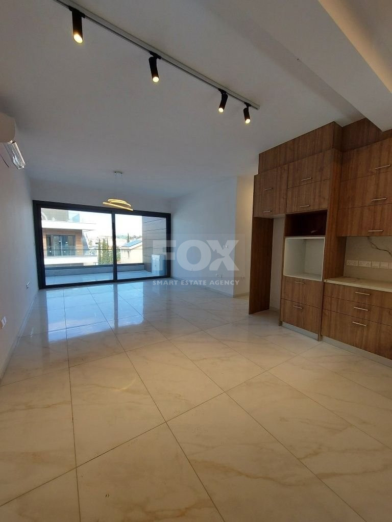 For rent Luxury Three-Bedroom Penthouse with Private Rooftop Pool, Communal Gym & Panoramic Sea Views – Panthea Hills
