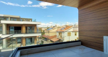 For rent Luxury Three-Bedroom Penthouse with Private Rooftop Pool, Communal Gym & Panoramic Sea Views – Panthea Hills