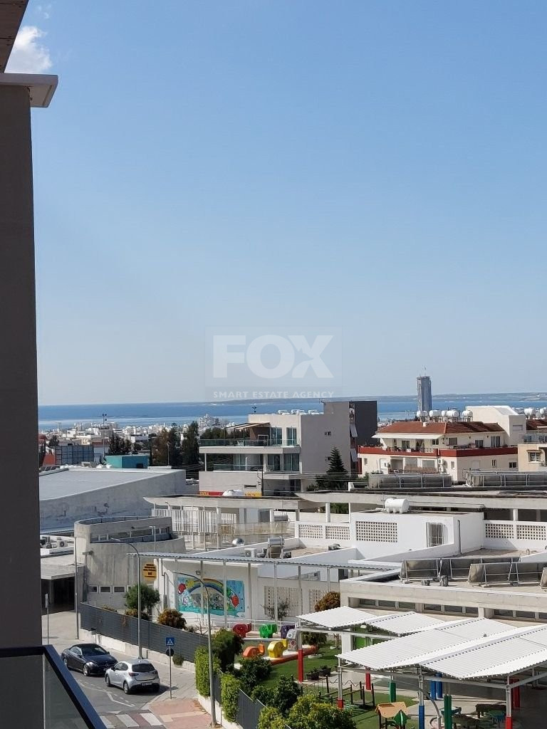 For rent Luxury Three-Bedroom Penthouse with Private Rooftop Pool, Communal Gym & Panoramic Sea Views – Panthea Hills