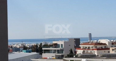 For rent Luxury Three-Bedroom Penthouse with Private Rooftop Pool, Communal Gym & Panoramic Sea Views – Panthea Hills
