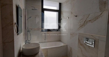 For rent Luxury Three-Bedroom Penthouse with Private Rooftop Pool, Communal Gym & Panoramic Sea Views – Panthea Hills