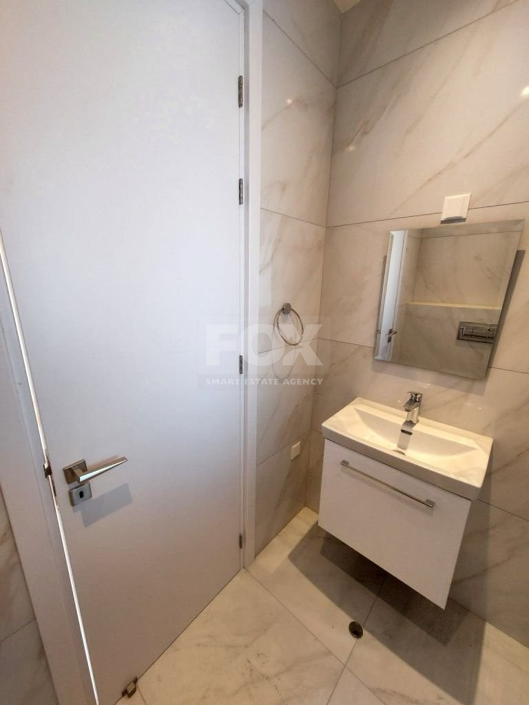 For rent Luxury Three-Bedroom Penthouse with Private Rooftop Pool, Communal Gym & Panoramic Sea Views – Panthea Hills