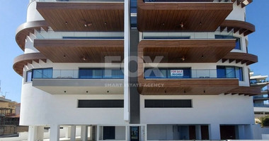 For rent Luxury Three-Bedroom Penthouse with Private Rooftop Pool, Communal Gym & Panoramic Sea Views – Panthea Hills