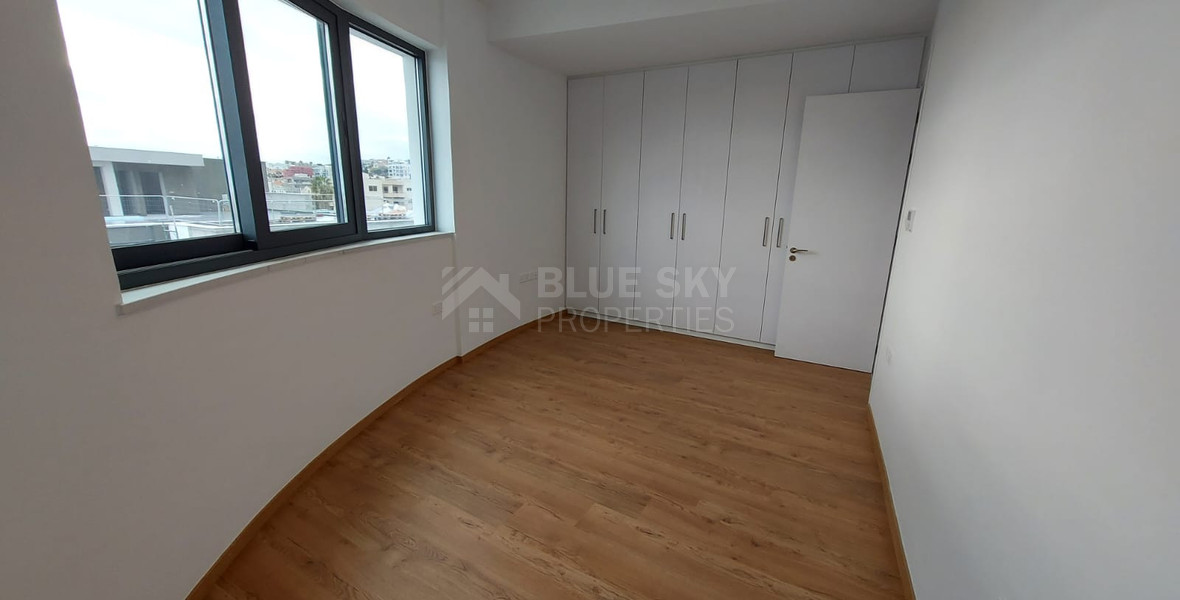 For rent Luxury Three-Bedroom Penthouse with Private Rooftop Pool, Communal Gym & Panoramic Sea Views – Panthea Hills