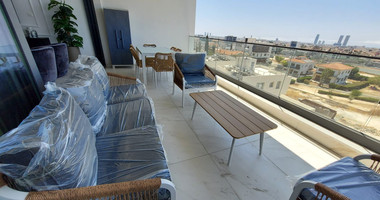 For rent Luxury Three-Bedroom Penthouse with Private Rooftop Pool, Communal Gym & Panoramic Sea Views – Panthea Hills