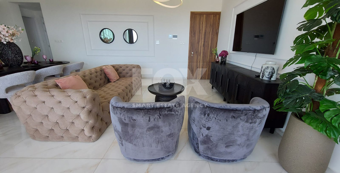 For rent Luxury Three-Bedroom Penthouse with Private Rooftop Pool, Communal Gym & Panoramic Sea Views – Panthea Hills