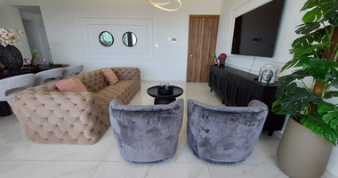 For rent Luxury Three-Bedroom Penthouse with Private Rooftop Pool, Communal Gym & Panoramic Sea Views – Panthea Hills