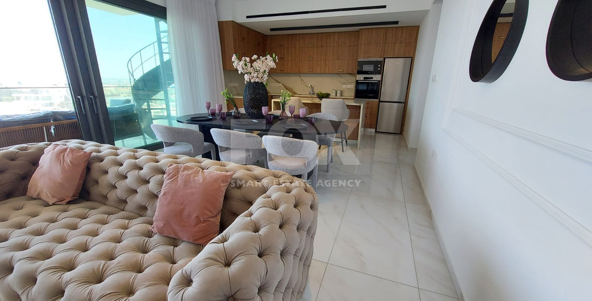 For rent Luxury Three-Bedroom Penthouse with Private Rooftop Pool, Communal Gym & Panoramic Sea Views – Panthea Hills