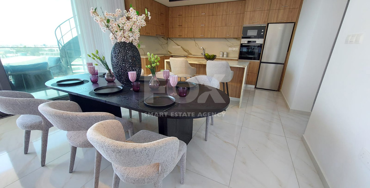 For rent Luxury Three-Bedroom Penthouse with Private Rooftop Pool, Communal Gym & Panoramic Sea Views – Panthea Hills