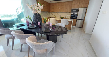 For rent Luxury Three-Bedroom Penthouse with Private Rooftop Pool, Communal Gym & Panoramic Sea Views – Panthea Hills