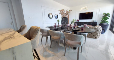 For rent Luxury Three-Bedroom Penthouse with Private Rooftop Pool, Communal Gym & Panoramic Sea Views – Panthea Hills