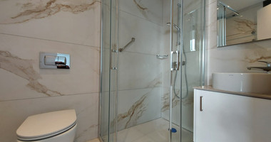 For rent Luxury Three-Bedroom Penthouse with Private Rooftop Pool, Communal Gym & Panoramic Sea Views – Panthea Hills