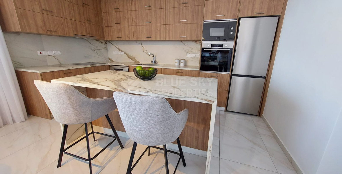 For rent Luxury Three-Bedroom Penthouse with Private Rooftop Pool, Communal Gym & Panoramic Sea Views – Panthea Hills