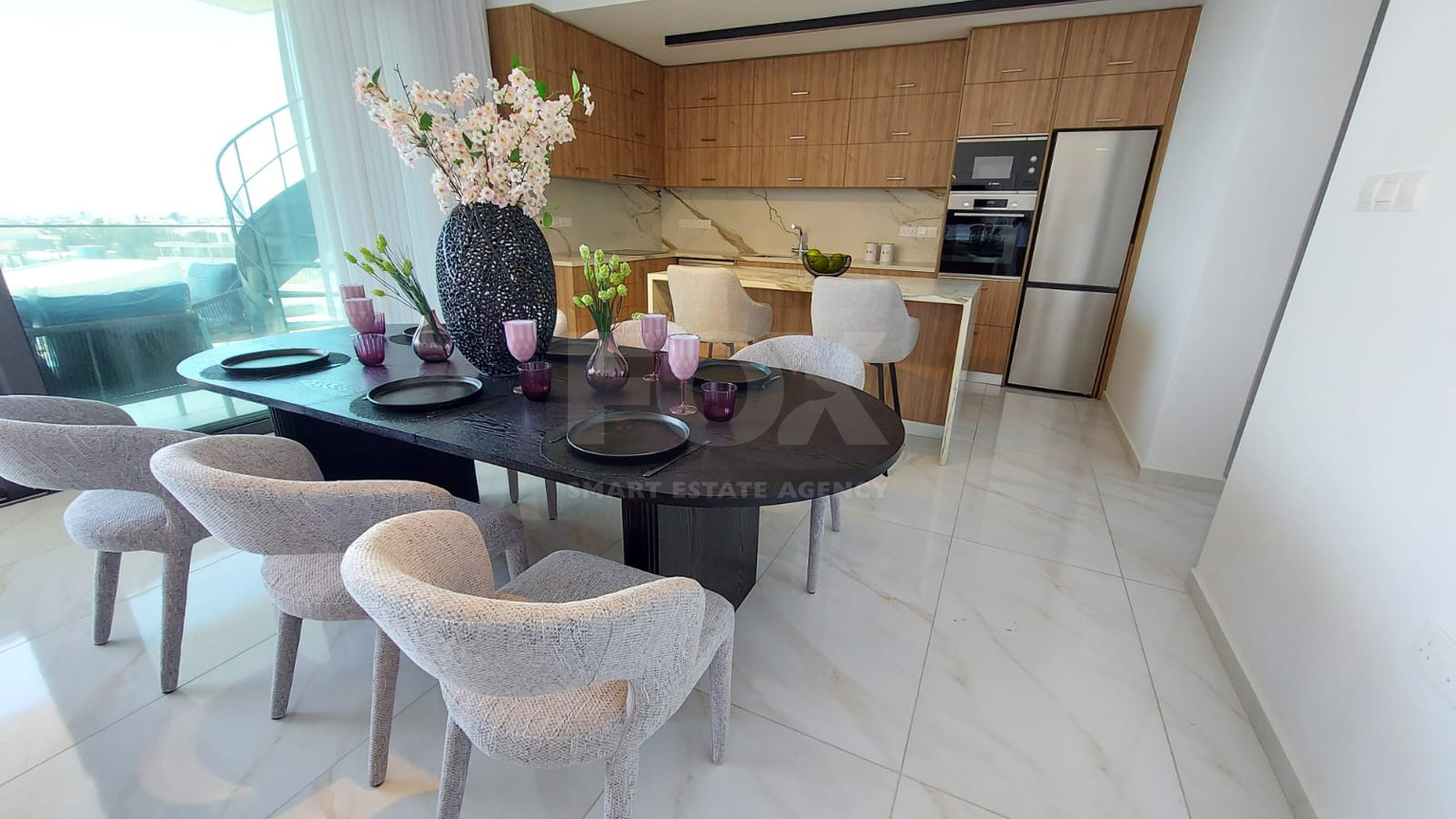For rent Luxury Three-Bedroom Penthouse with Private Rooftop Pool, Communal Gym & Panoramic Sea Views – Panthea Hills