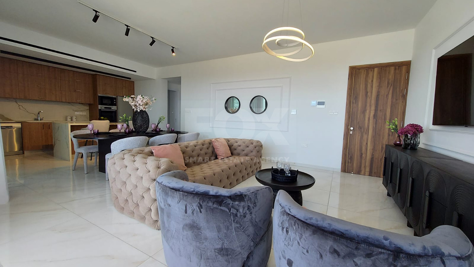 For rent Luxury Three-Bedroom Penthouse with Private Rooftop Pool, Communal Gym & Panoramic Sea Views – Panthea Hills