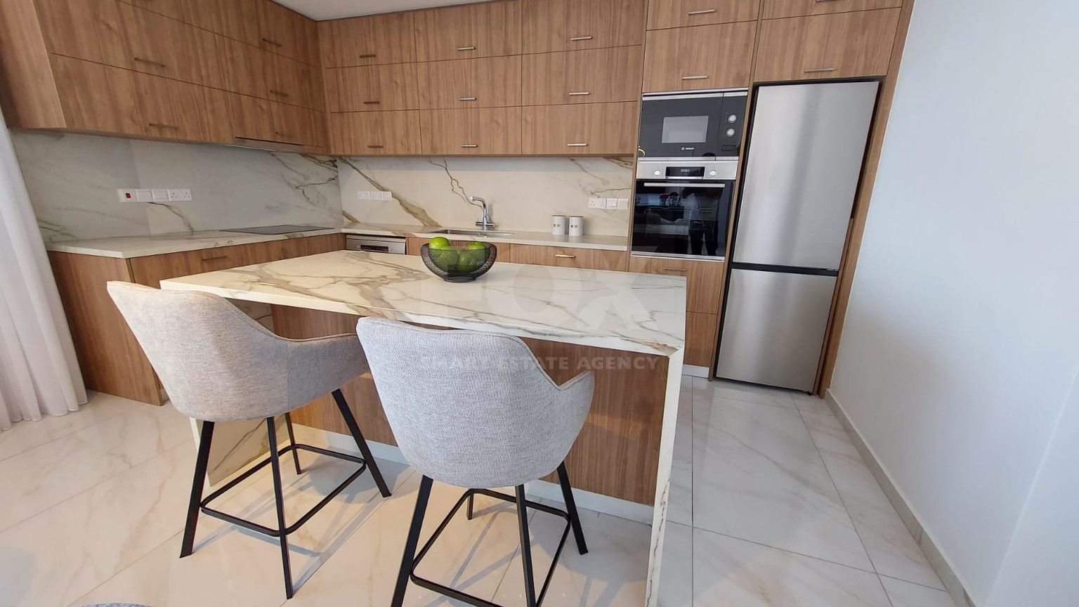 For rent Luxury Three-Bedroom Penthouse with Private Rooftop Pool, Communal Gym & Panoramic Sea Views – Panthea Hills