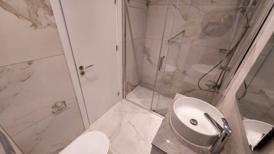 For rent Luxury Three-Bedroom Penthouse with Private Rooftop Pool, Communal Gym & Panoramic Sea Views – Panthea Hills