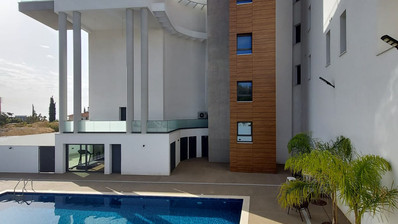 For rent Luxury Three-Bedroom Penthouse with Private Rooftop Pool, Communal Gym & Panoramic Sea Views – Panthea Hills