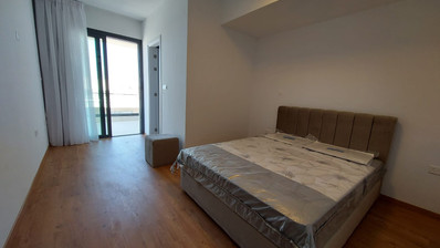 For rent Luxury Three-Bedroom Penthouse with Private Rooftop Pool, Communal Gym & Panoramic Sea Views – Panthea Hills