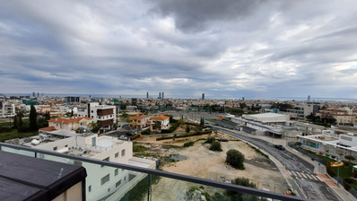 For rent Luxury Three-Bedroom Penthouse with Private Rooftop Pool, Communal Gym & Panoramic Sea Views – Panthea Hills