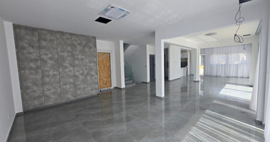 Brand-New Five-Bedroom Luxury Villas for Rent in Agios Tychon