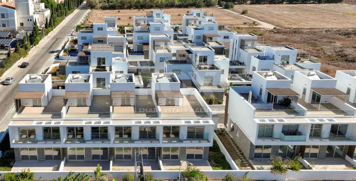 Four Bedroom Seaside Villa In Geroskipou Tourist area in Paphos.