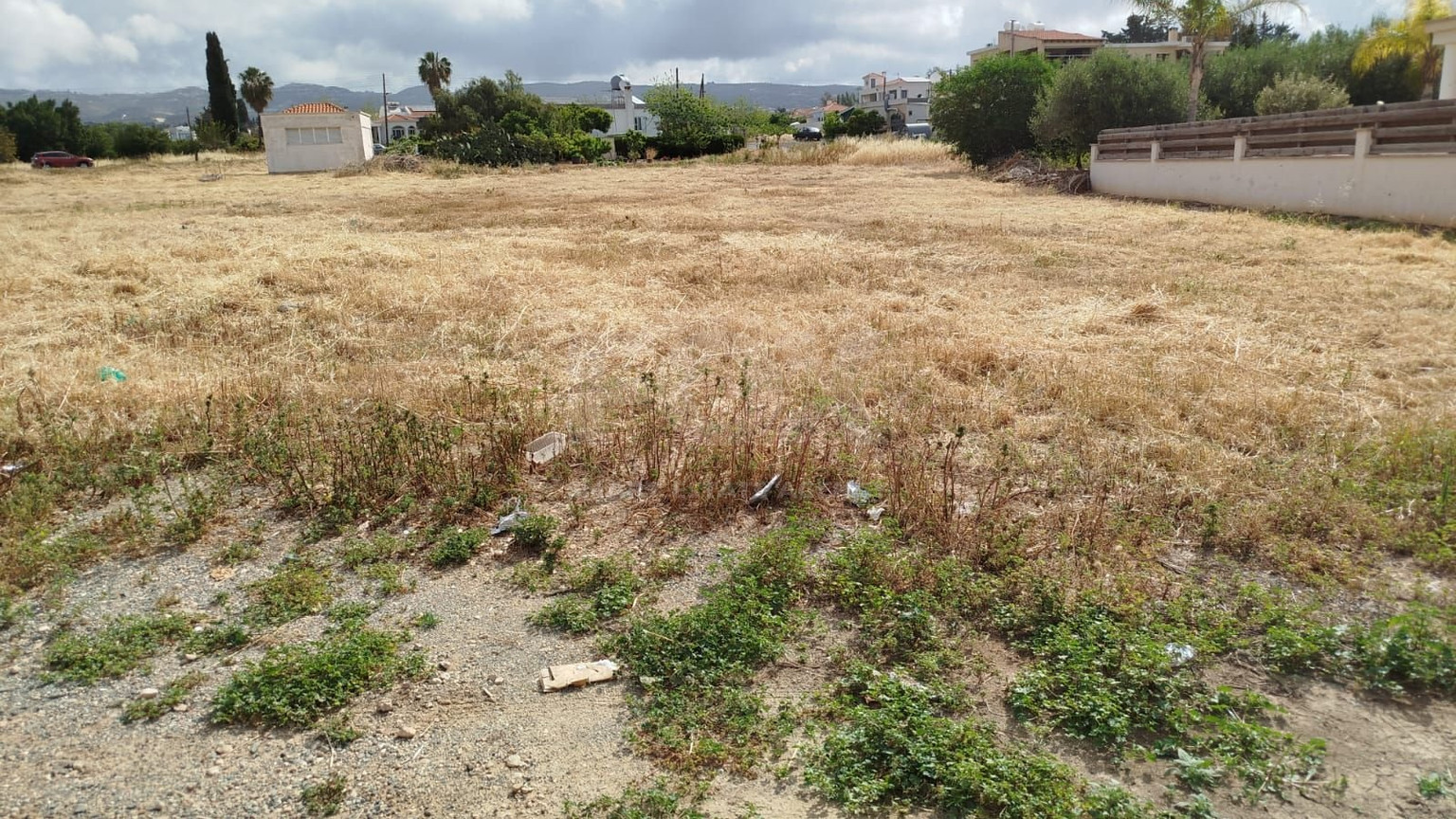 For Sale: Field under subdivision in Petridia, in Empa