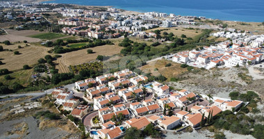 Two Bedroom Unfurnished Ground Floor House for sale  in Chlorakas