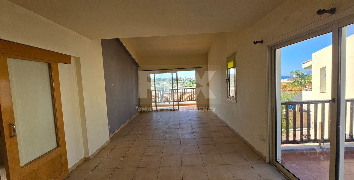 For sale : Two Bedroom Unfurnished Ground Floor House in Chlorakas