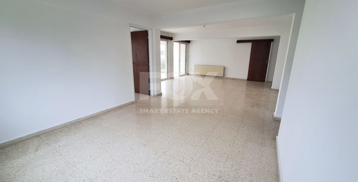 Four Bedrooms Apartment for Rent in Pafos City Center