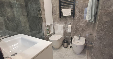 Three bedroom furnished apartment for rent, opposite the sea, Agios Tychonas