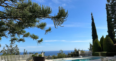Sale: Charming Villa with Panoramic Sea Views in Agios Tychonas