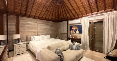 Sale: Charming Villa with Panoramic Sea Views in Agios Tychonas