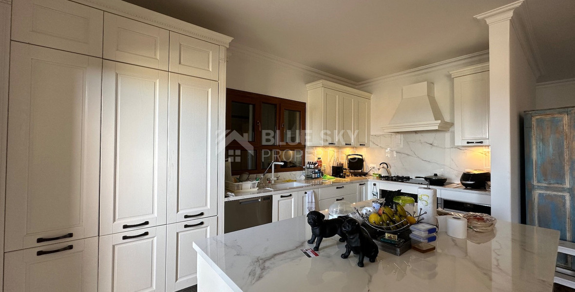 Sale: Charming Villa with Panoramic Sea Views in Agios Tychonas