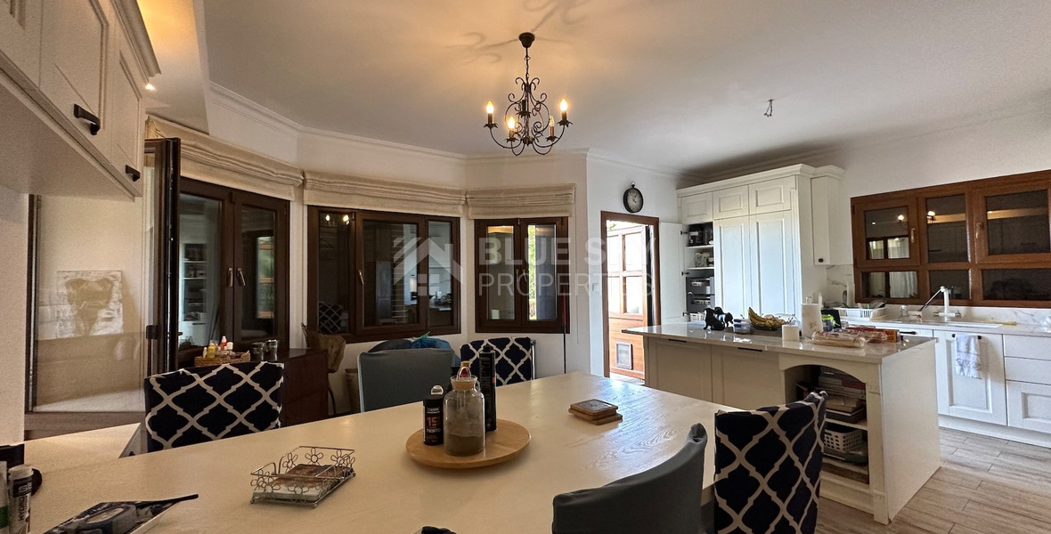 Sale: Charming Villa with Panoramic Sea Views in Agios Tychonas