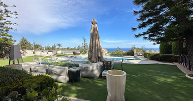 Sale: Charming Villa with Panoramic Sea Views in Agios Tychonas