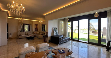 Sale: Charming Villa with Panoramic Sea Views in Agios Tychonas