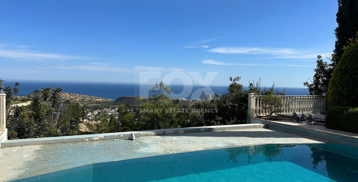 Sale: Charming Villa with Panoramic Sea Views in Agios Tychonas