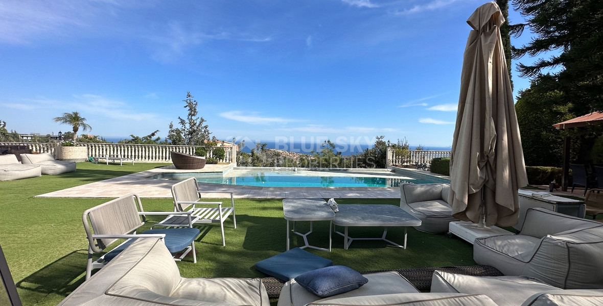 Sale: Charming Villa with Panoramic Sea Views in Agios Tychonas