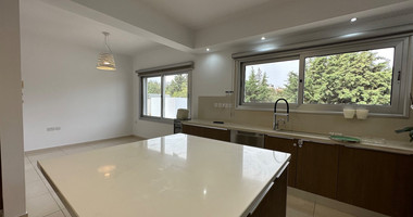 RENT: 5 BEDROOM VILLA UNFURINISHED VILLA IN PRIME LOCATION OF AGIOS ATHANASIOS.